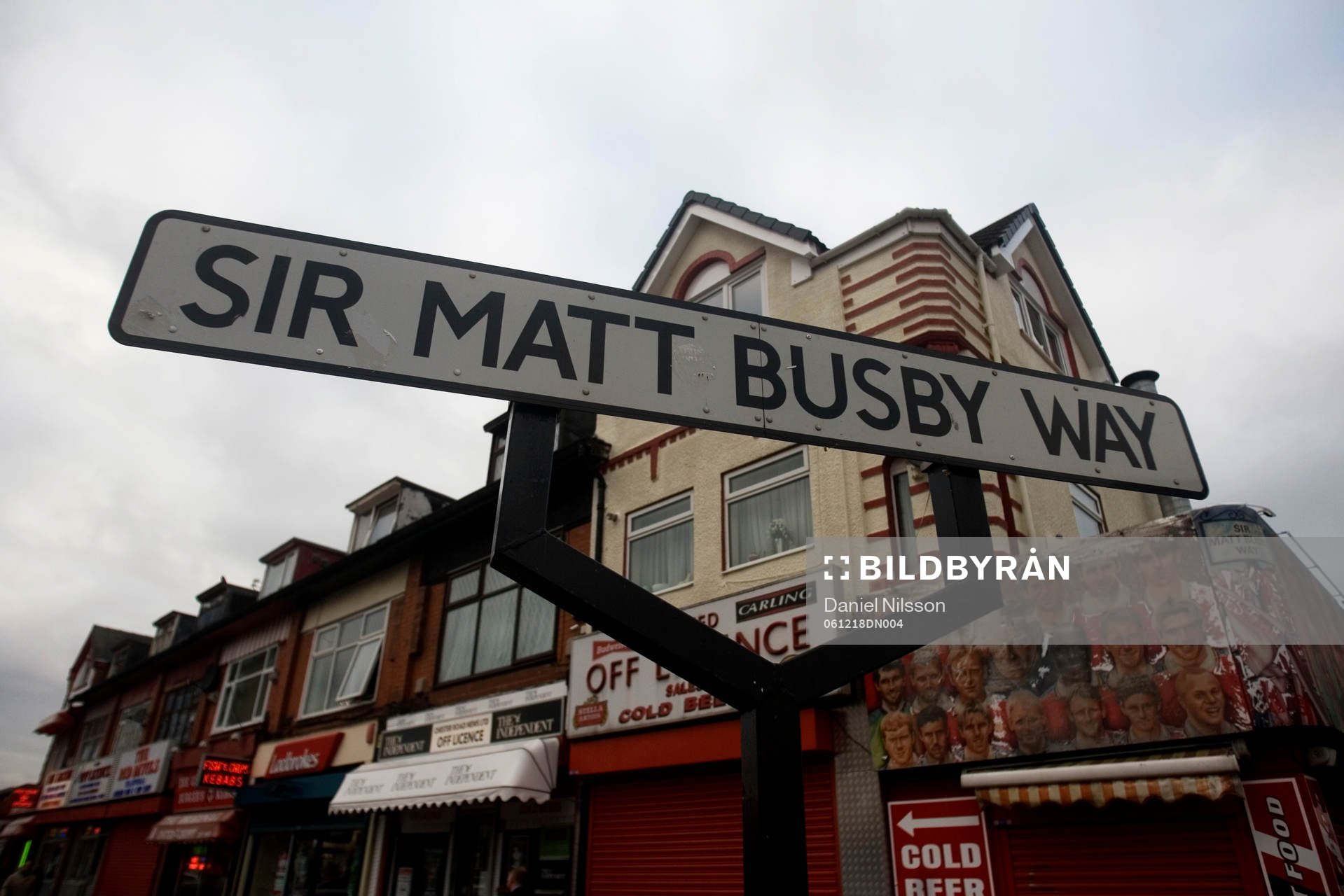 Old Trafford ligger på gatan Sir Matt Busby Way