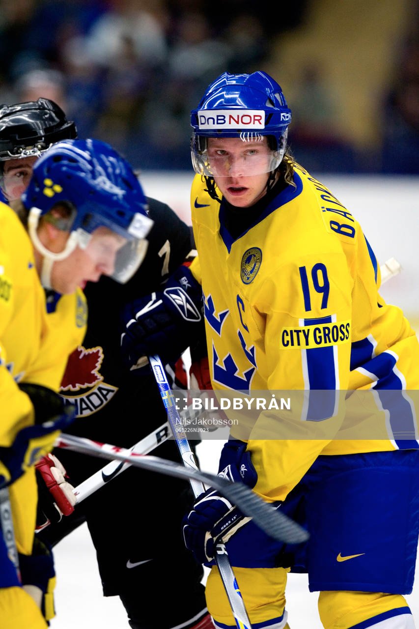 Niklas Bäckström, Sverige
