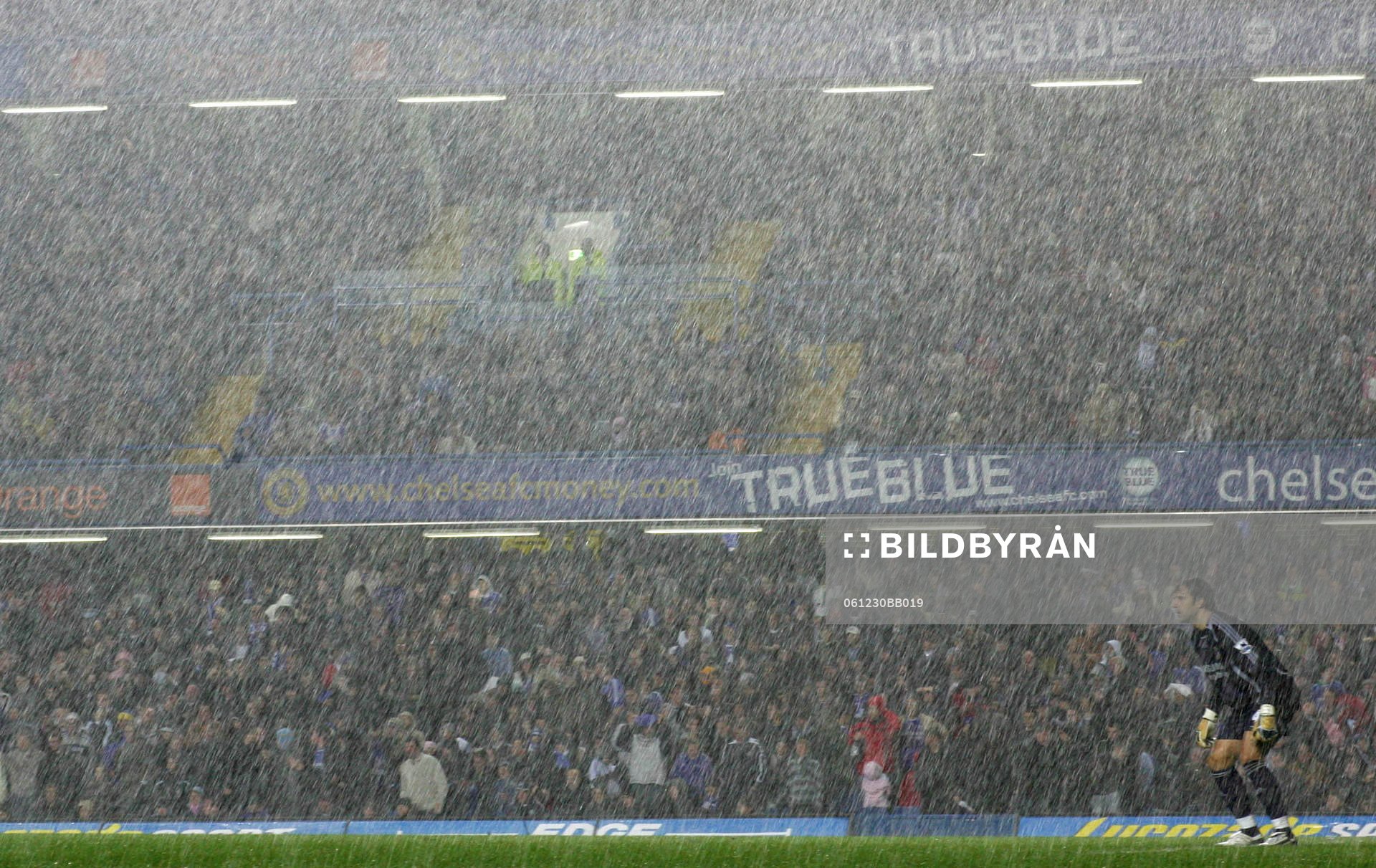 Hilario, målvakt, Chelsea i ösregn