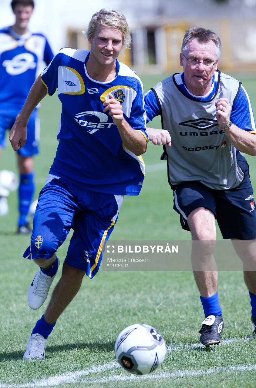 Ola Toivonen rundar Roland Andersson