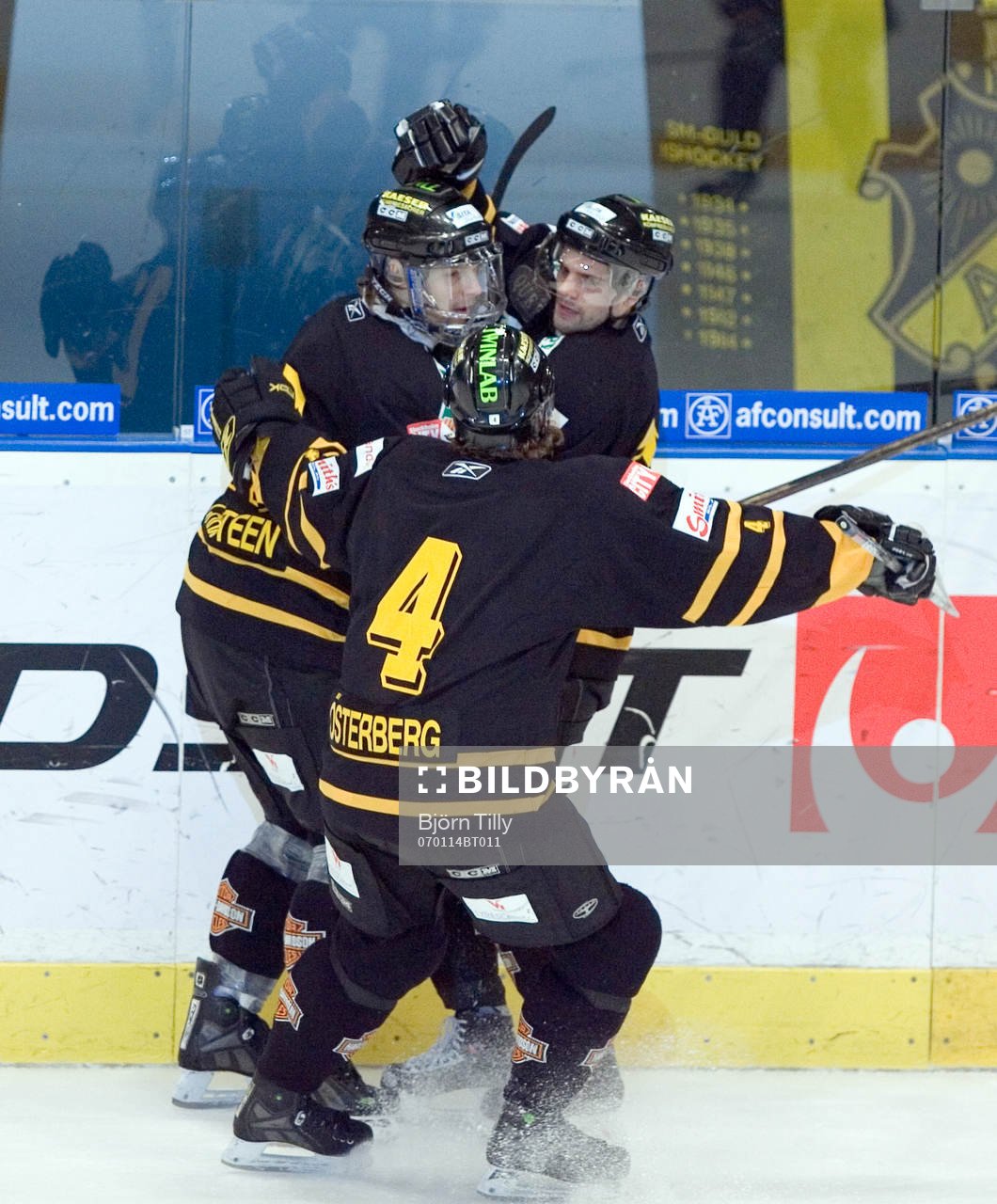 Mattias Beck, AIK gratuleras