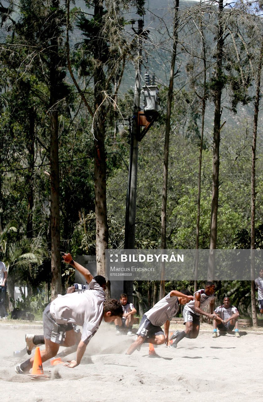 Ecuadors förstaligalag, Liga Deportivo Universitaria
