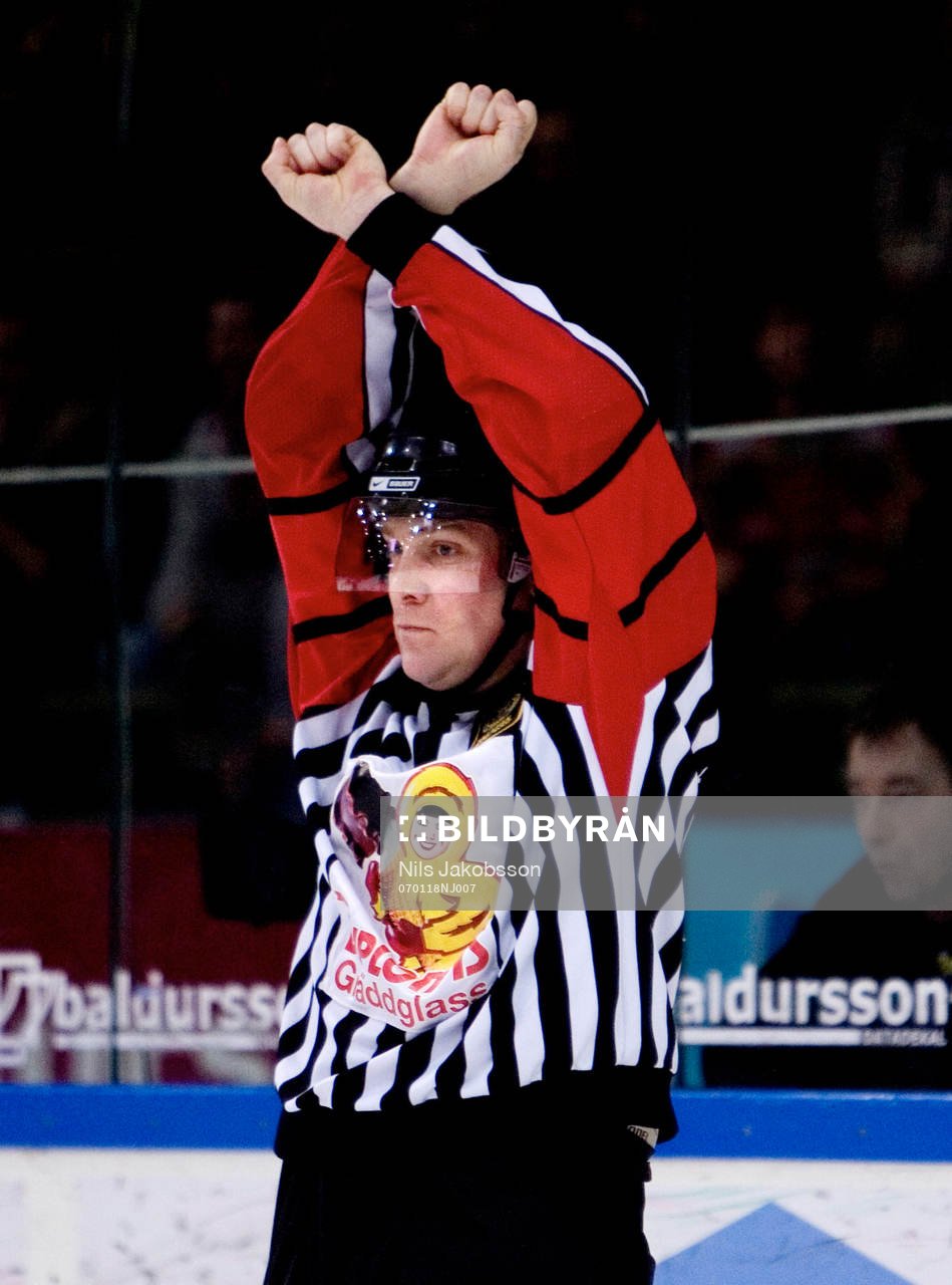 Morgan Johansson, Domare, Straff