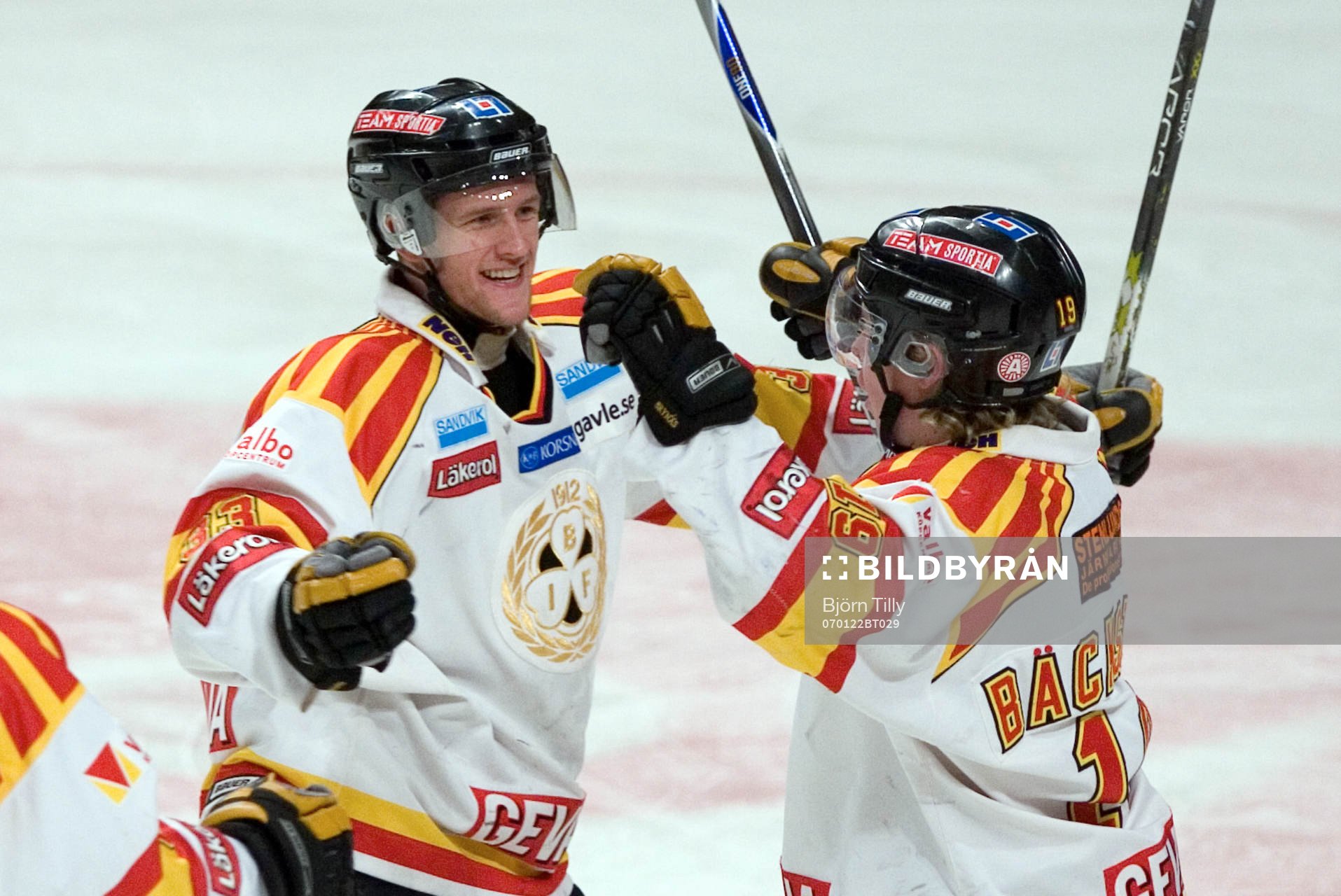 Sebastian Karlsson och Nicklas Bäckström, Brynäs. Jubel