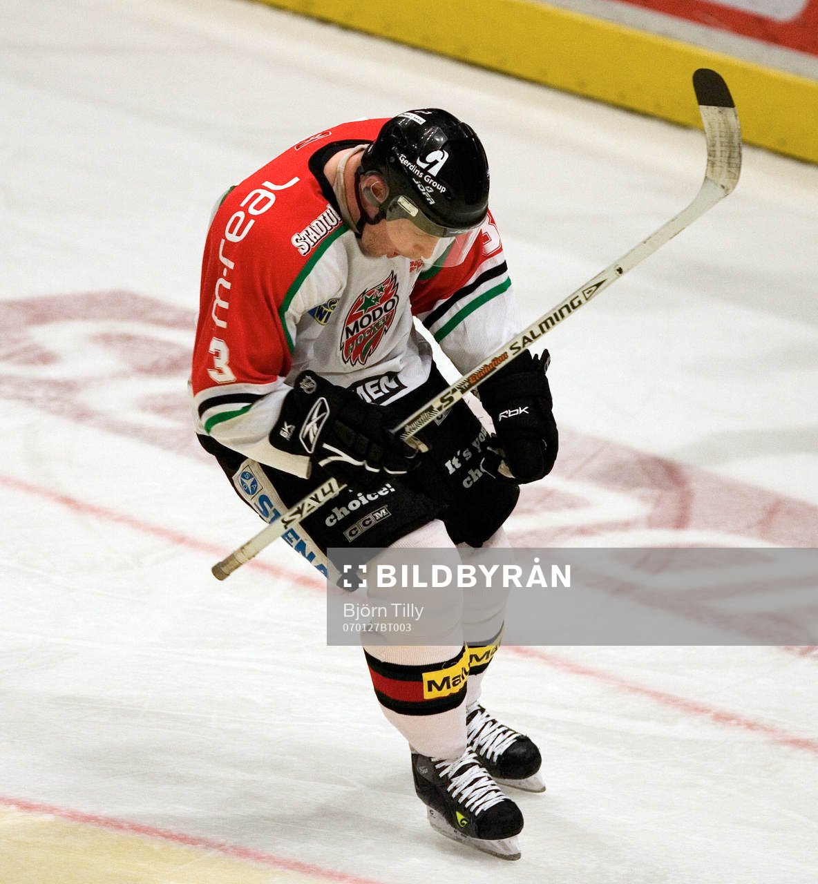 Mattias Timander, Modo