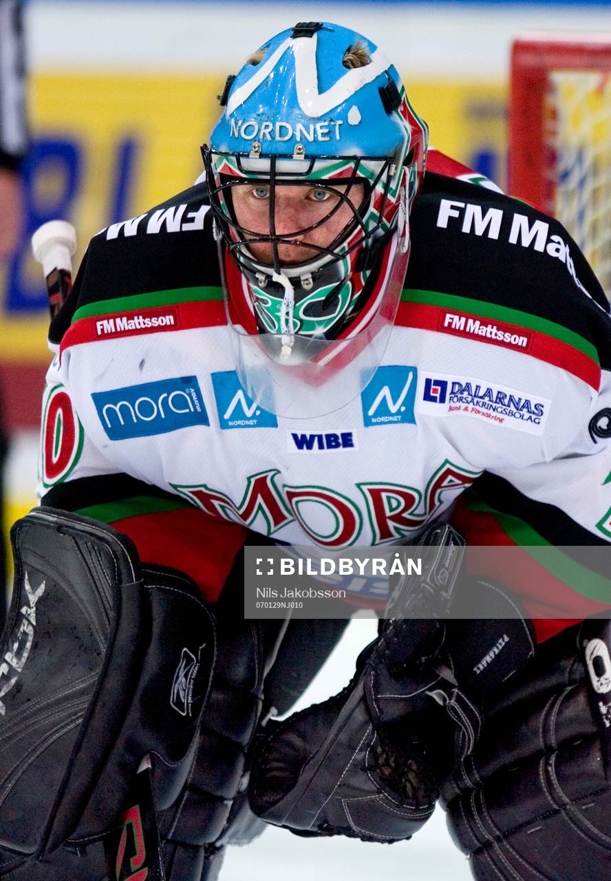 Juha Pitkämäki, Målvakt