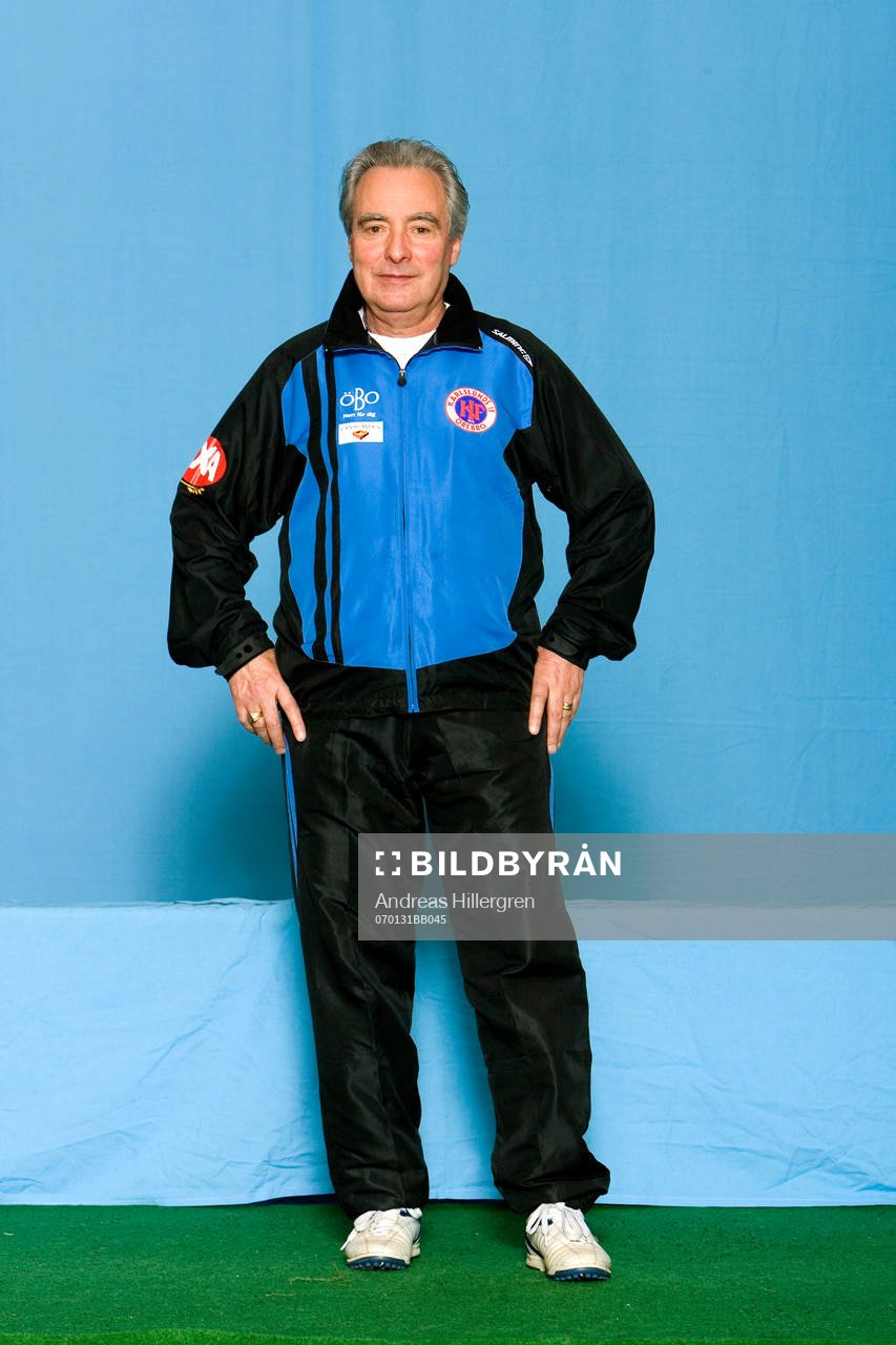 Andrea Condro, materialförvaltare