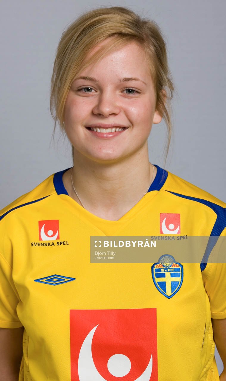 Daniella Wallander, Sverige