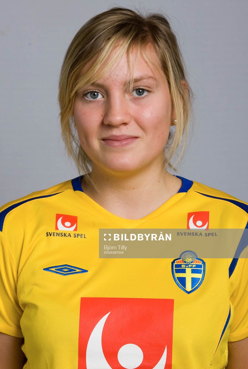 Lina Rehov, Sverige