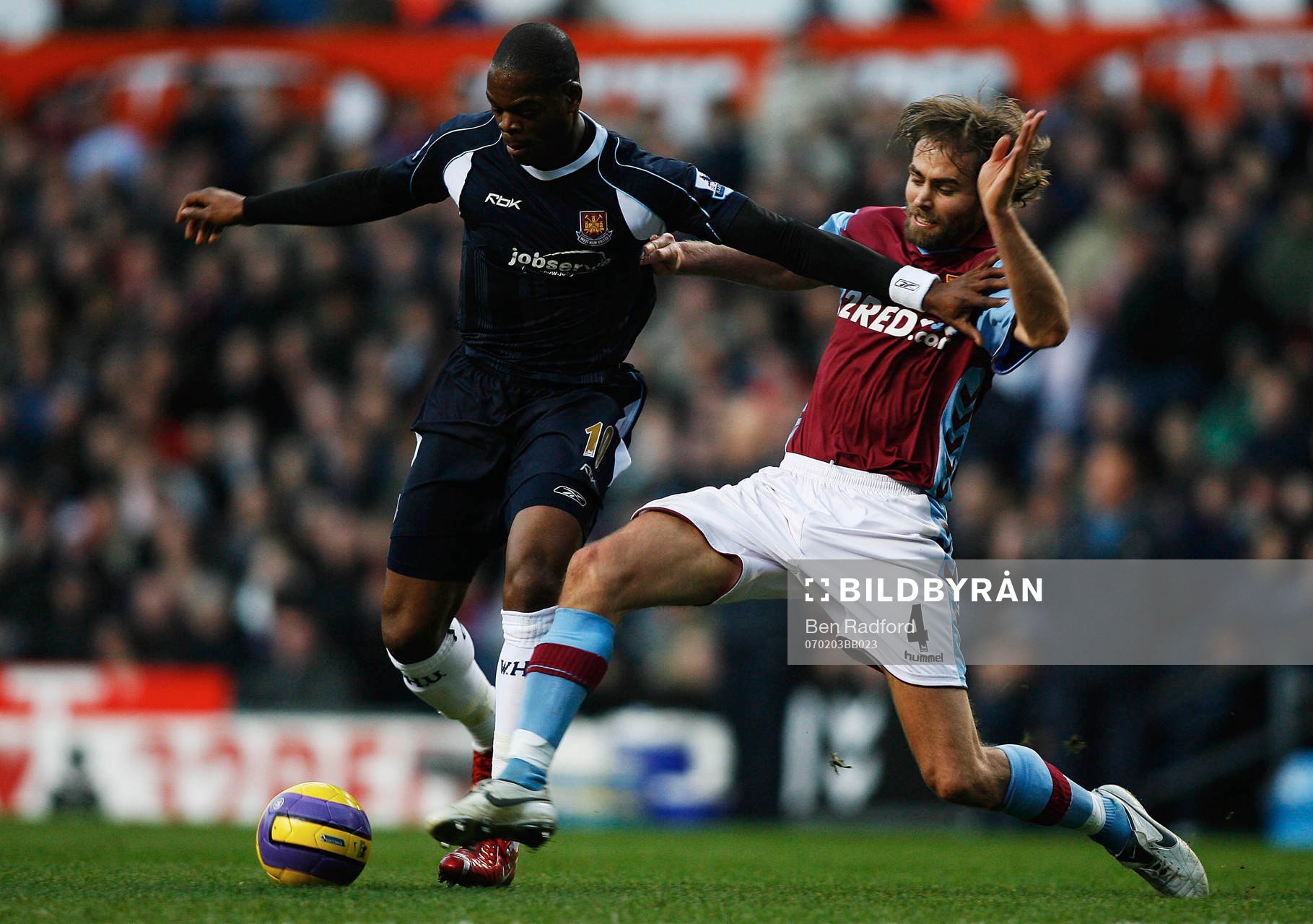 Marlon Harewood, West Ham och Olof Mellberg, Aston Villa