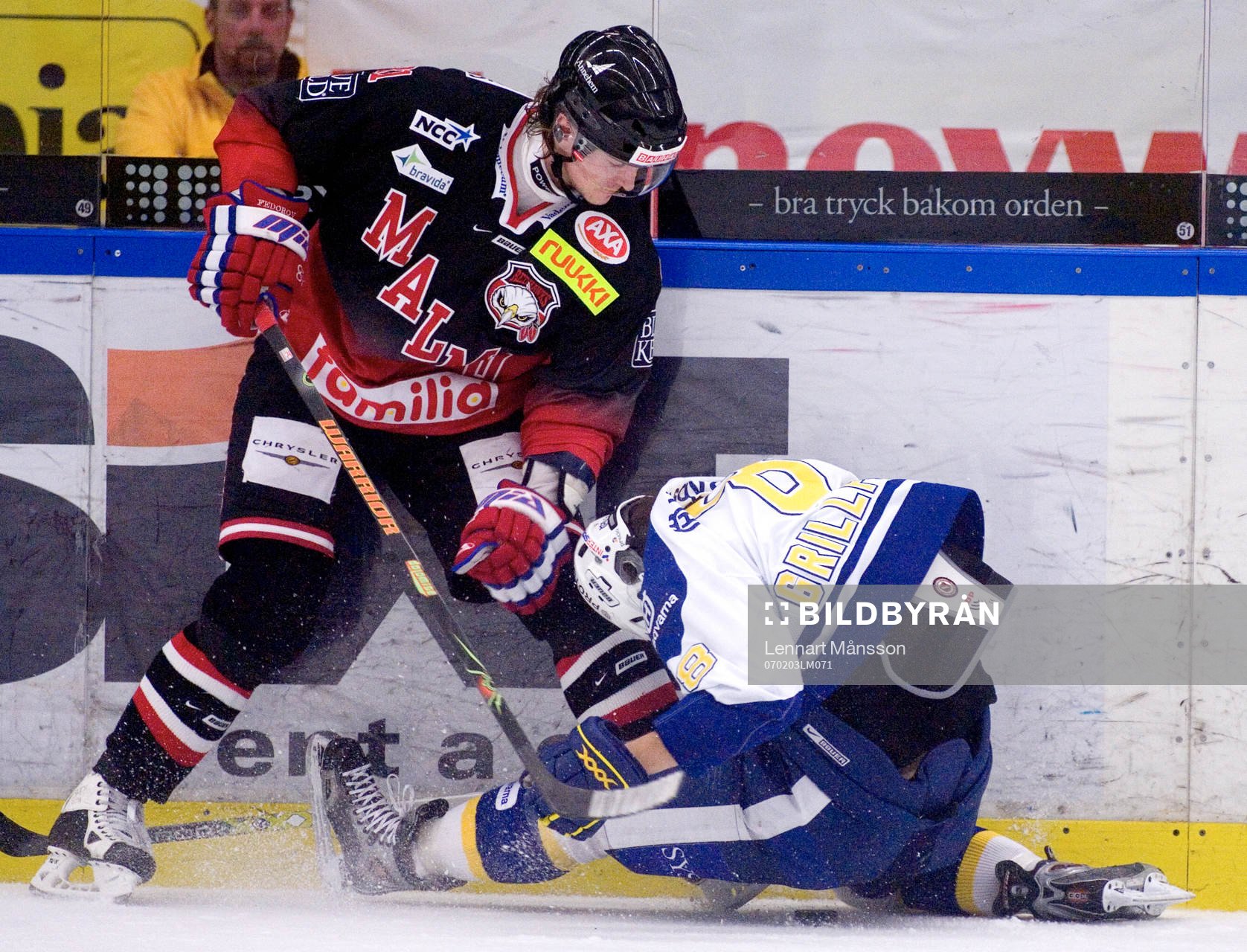 Linus Fagermo, Malmö trycker ner Daniel Grillfors, HV71
