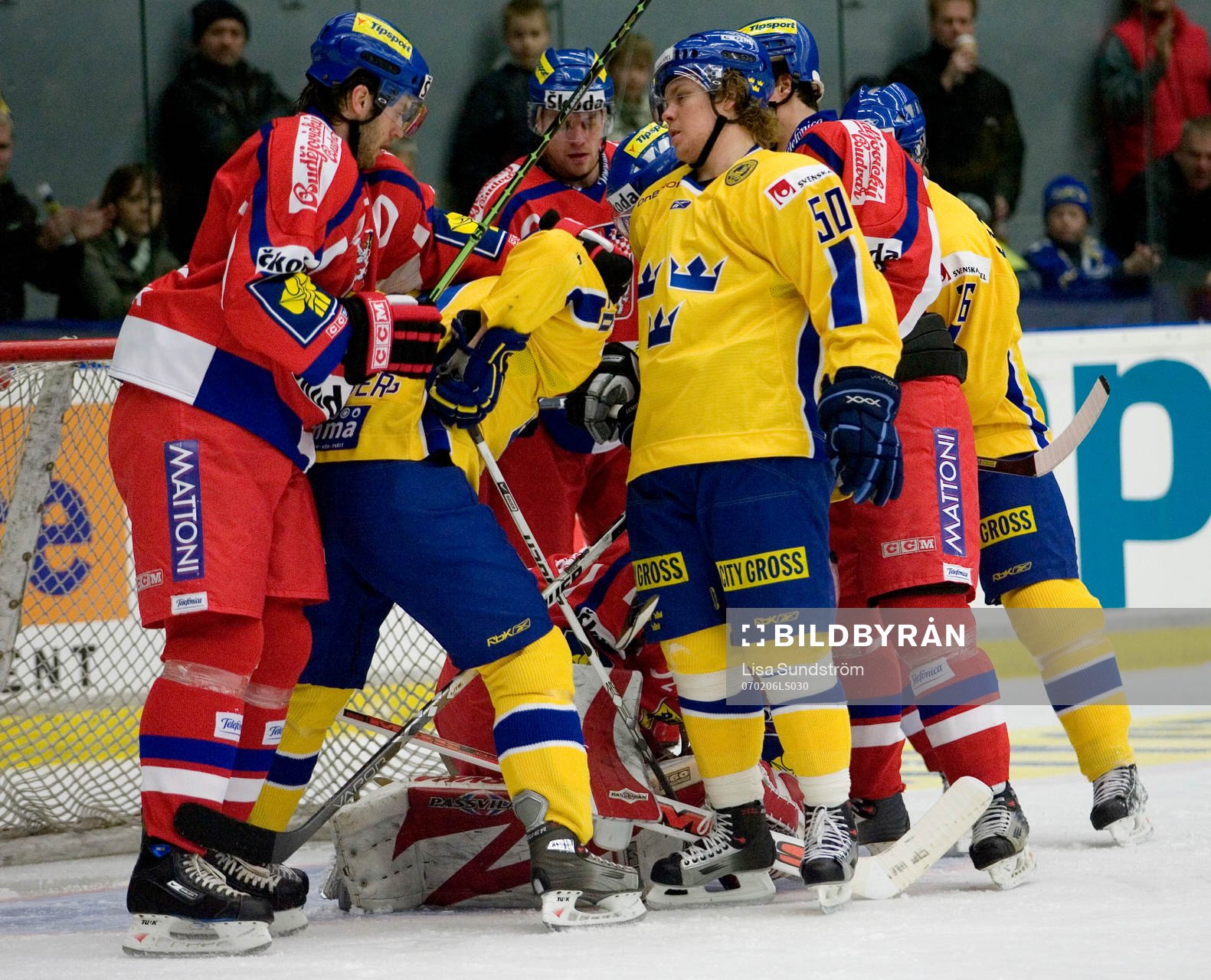 Gruff framför Tjeckiens mål. Andreas Jämtin