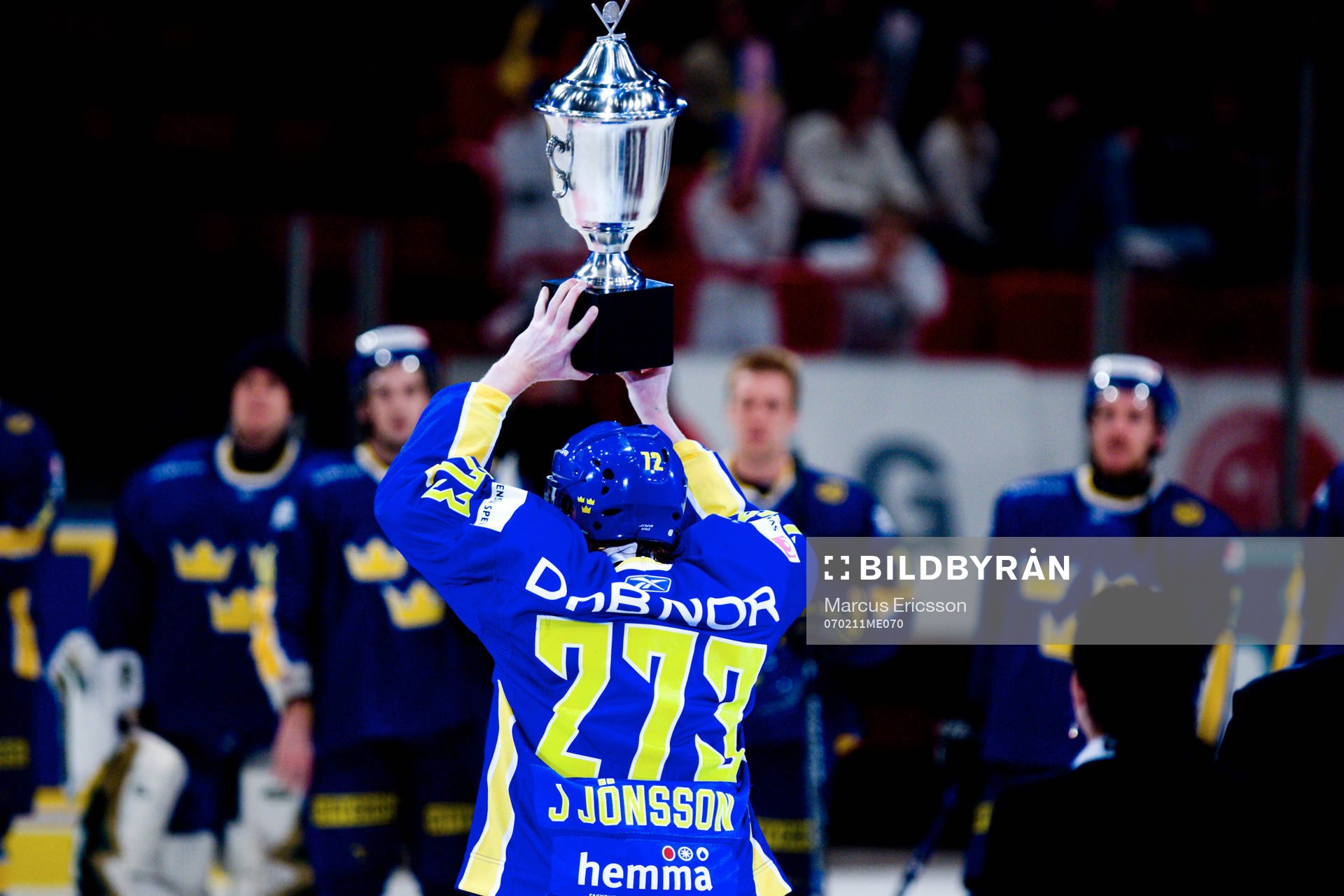 Jörgen Jönsson, Sverige med 273 på ryggen håller upp