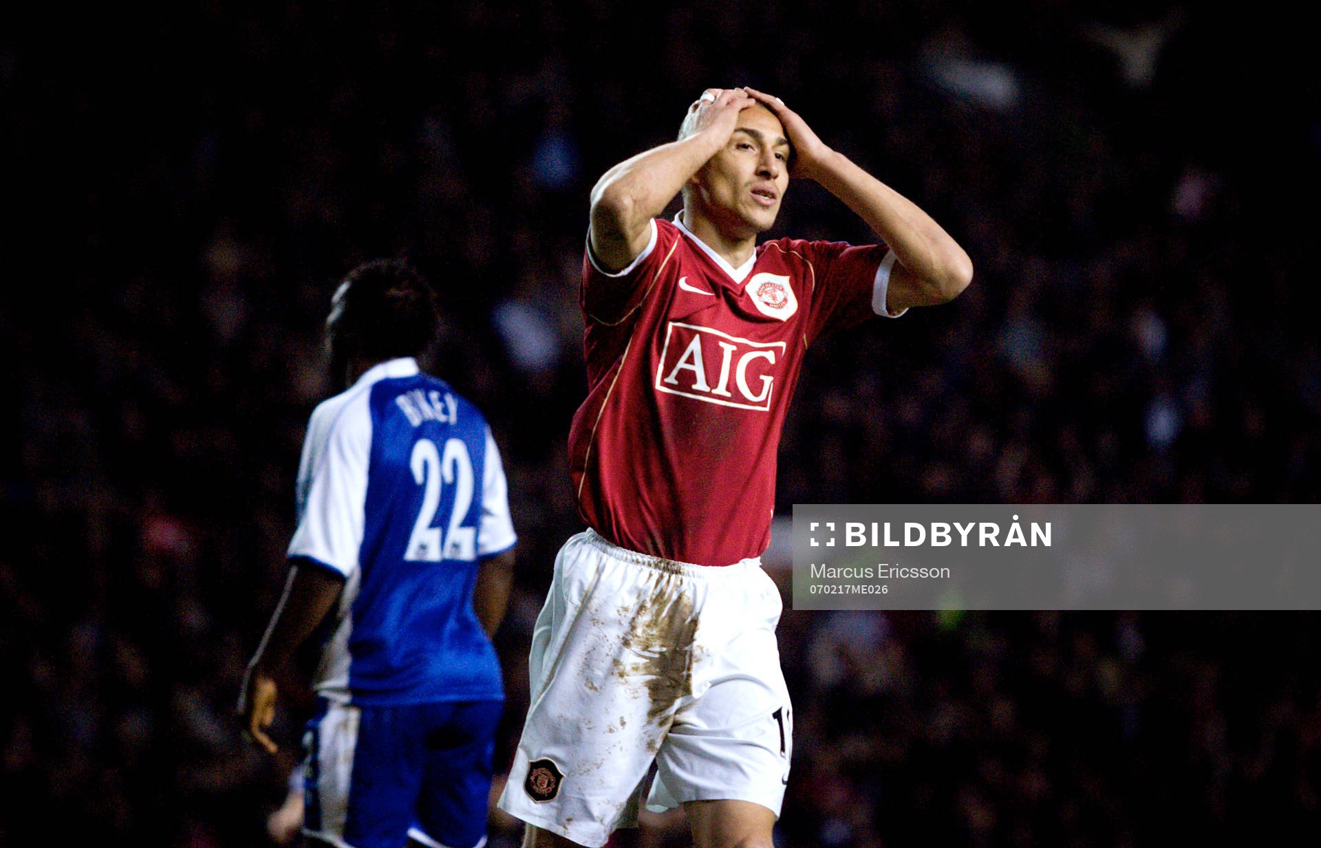 Henrik Larsson missar en målchans