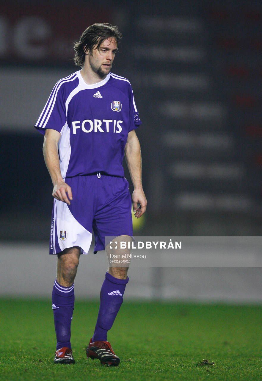 Max Von Schleebrügge, spelade med Anderlecht B-lag