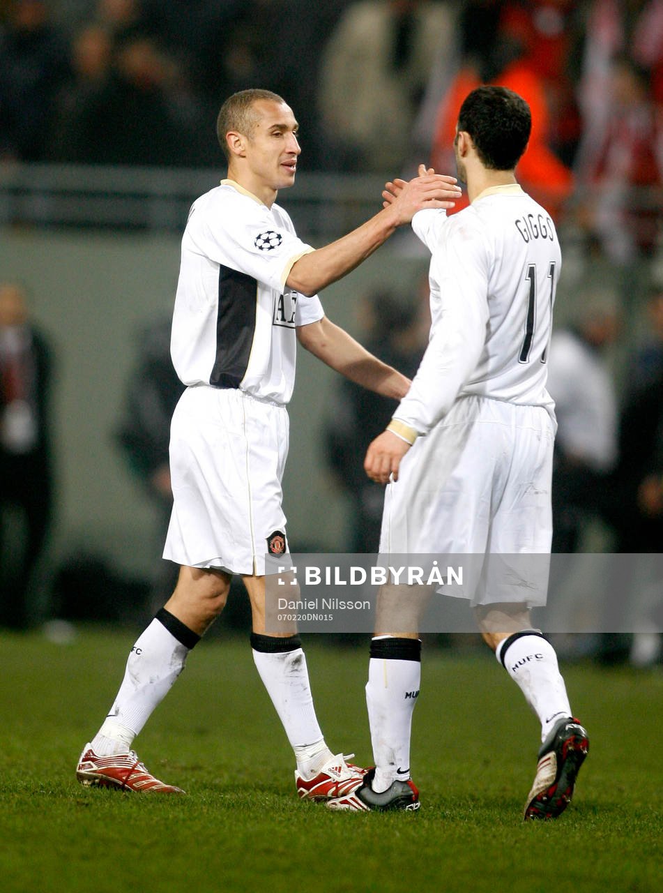 Henrik Larsson och Ryan Giggs, Manchester United, jubel