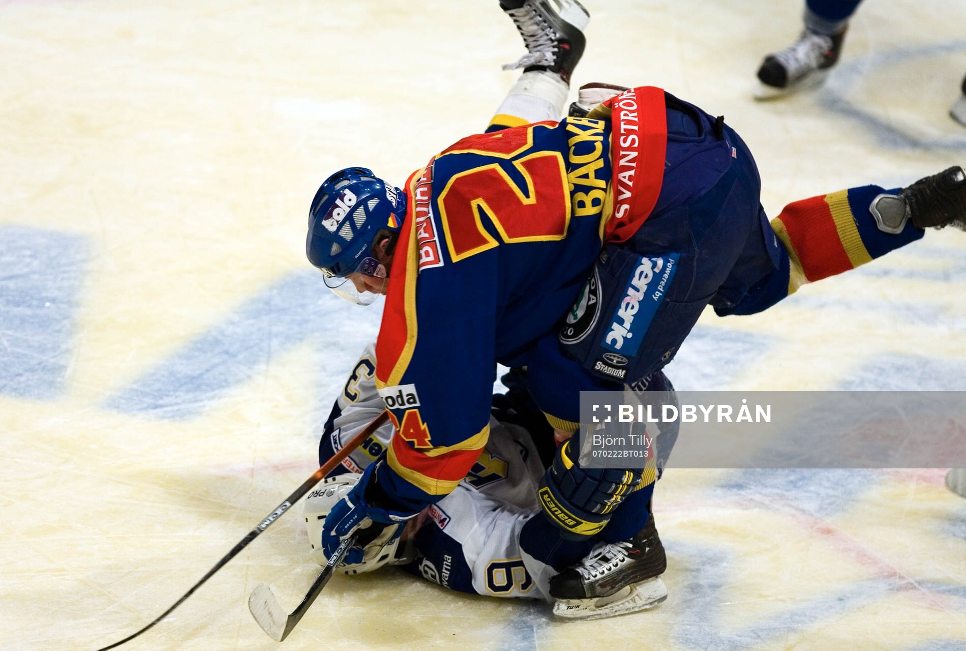 Pär Bäcker, Djurgåden och Jukka Voutilainen, HV71