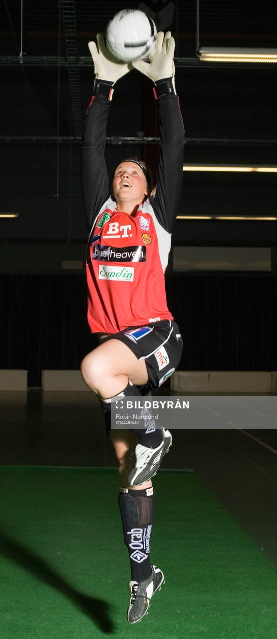 Maris Cederholm, målvakt