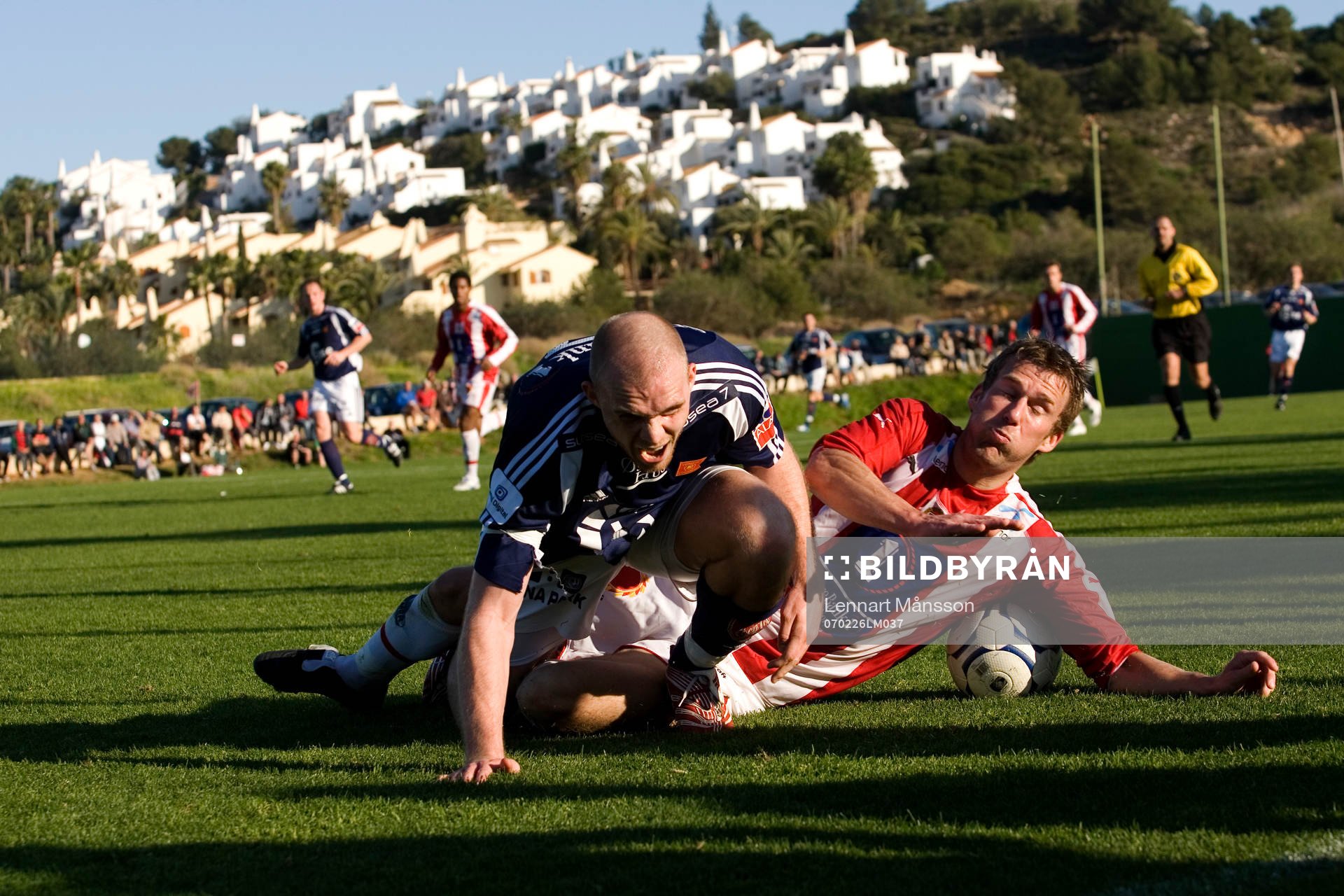 Tackling, fall