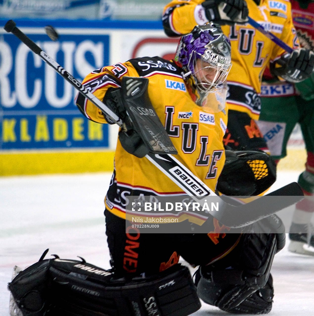 Tero Leinonen, Målvakt, Luleå, gör en räddning