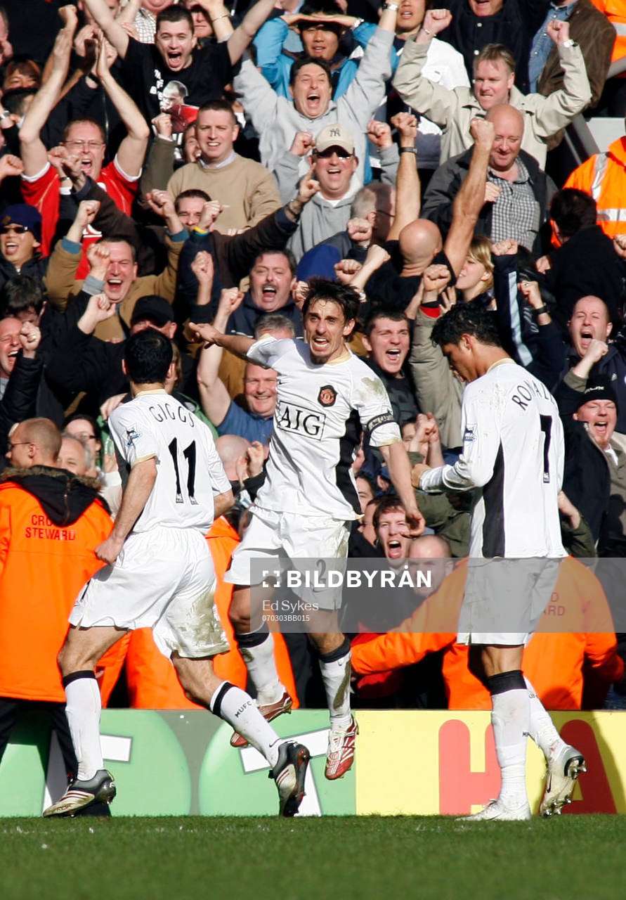  Gary Neville, Ryan Giggs och Cristiano Ronaldo, Manchester (Jubel)
© Bildbyrån - Cop 58
Sweden Only