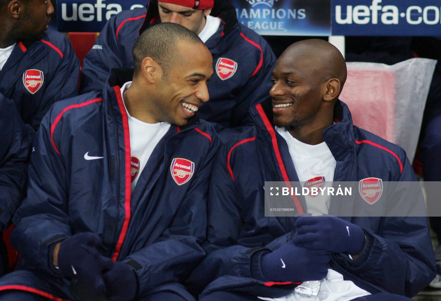 Thierry Henry och Abou Diaby, Arsenal skojar på bänken