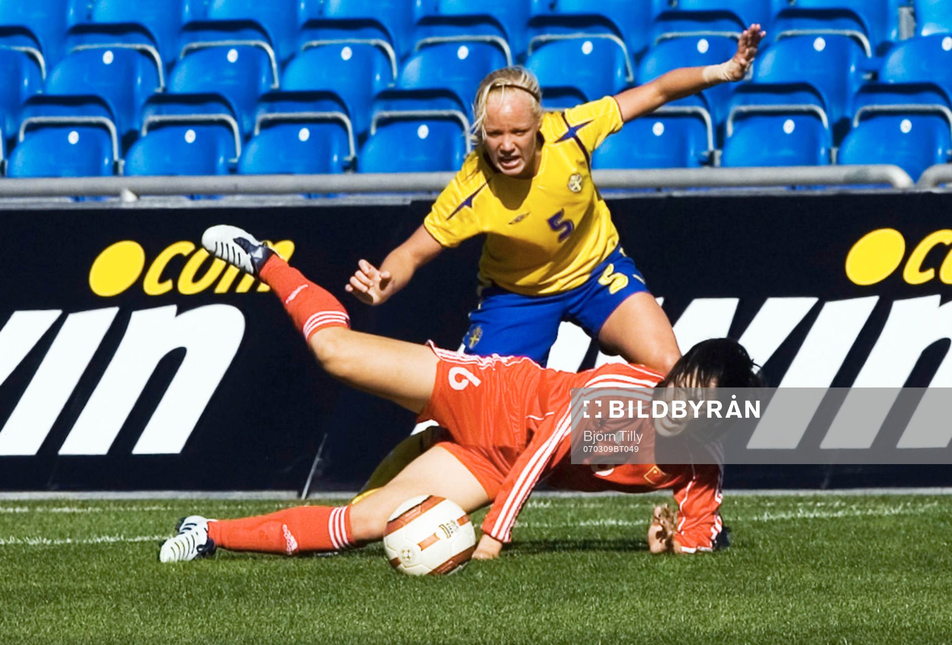 Caroline Seger, Sverige