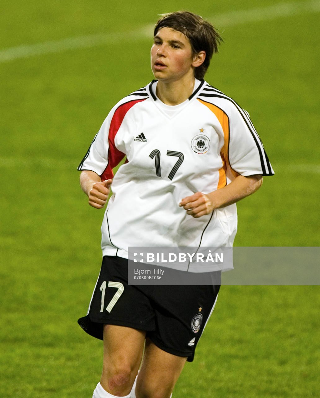 Ariane Hingst, Tyskland