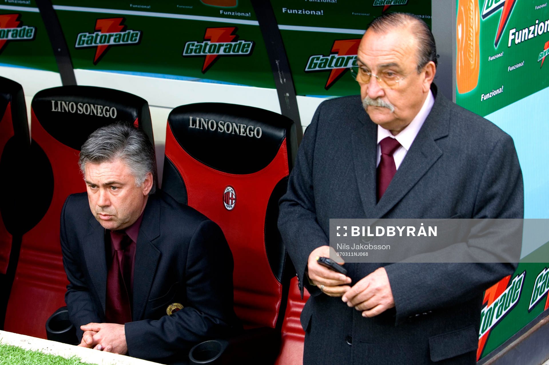 Till vänster,  Carlo Ancelotti, tränare, Milan
