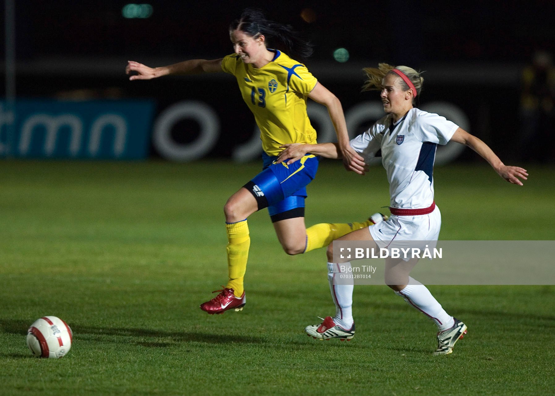 Lotta Schelin, Sverige