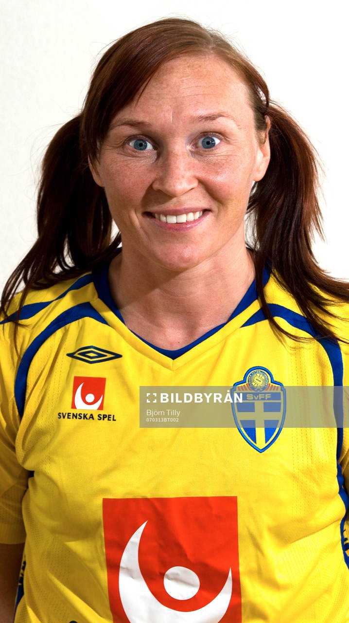 Frida Östberg, Sverige