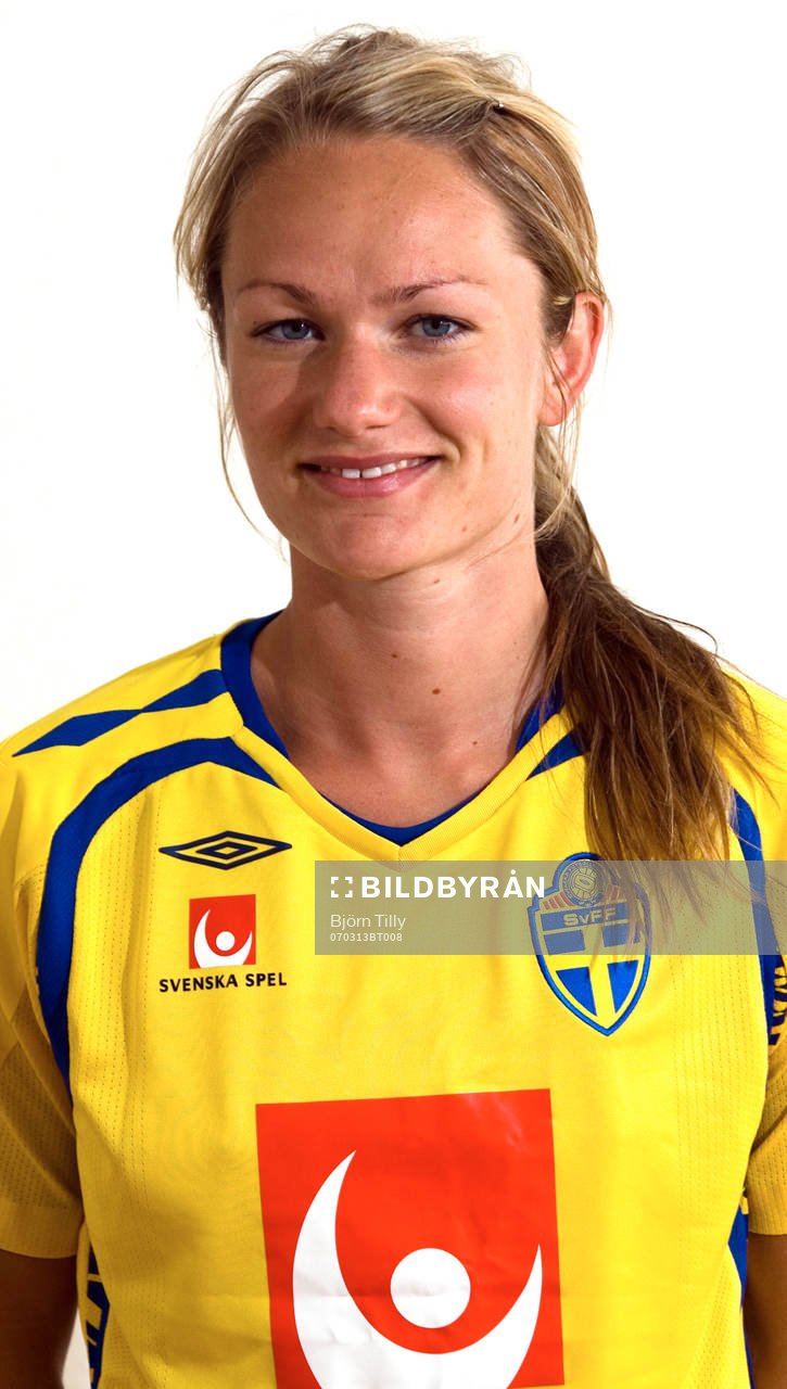 Stina Segerström, Sverige