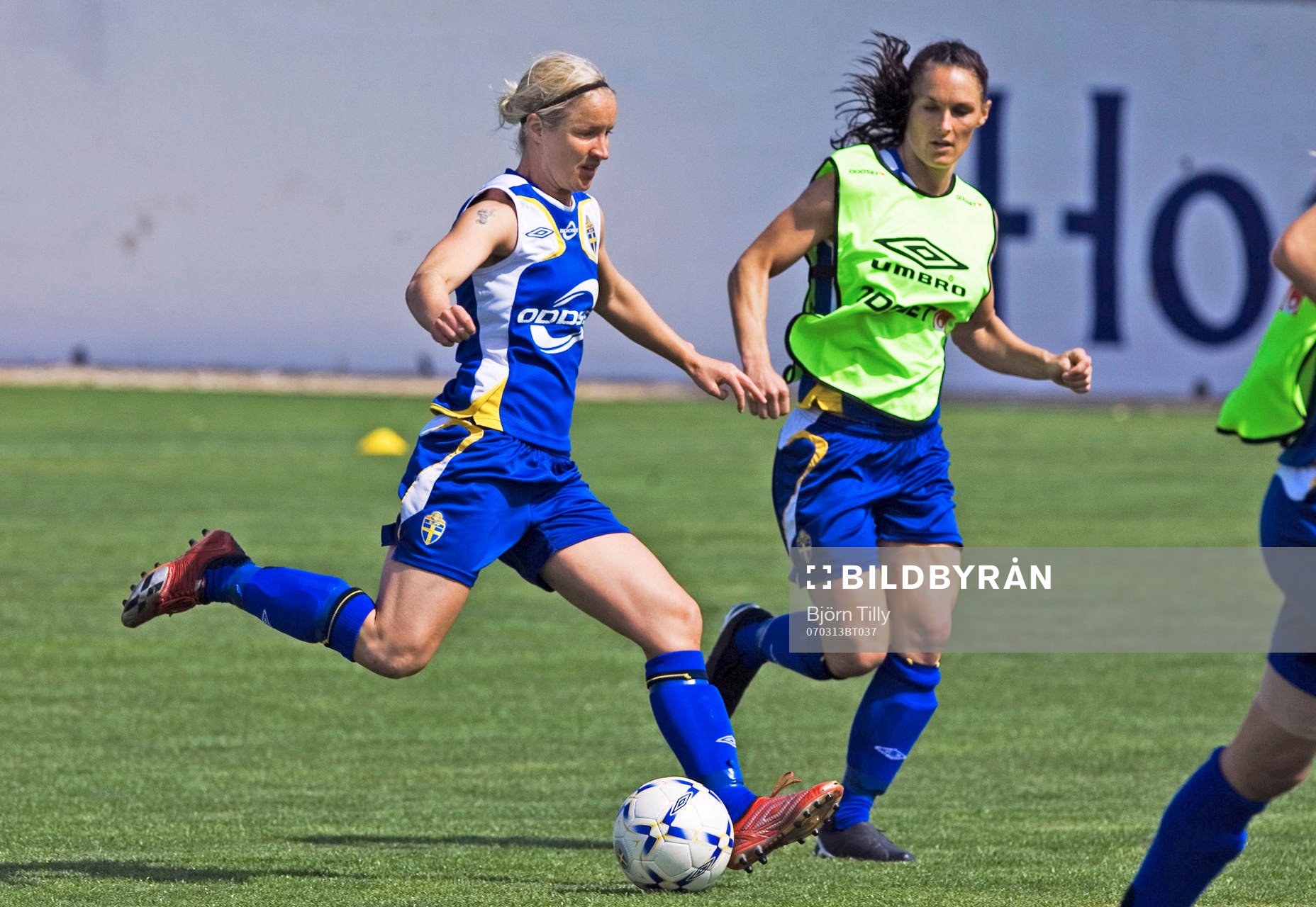Victoria Svensson och Salina Olsson, Sverige