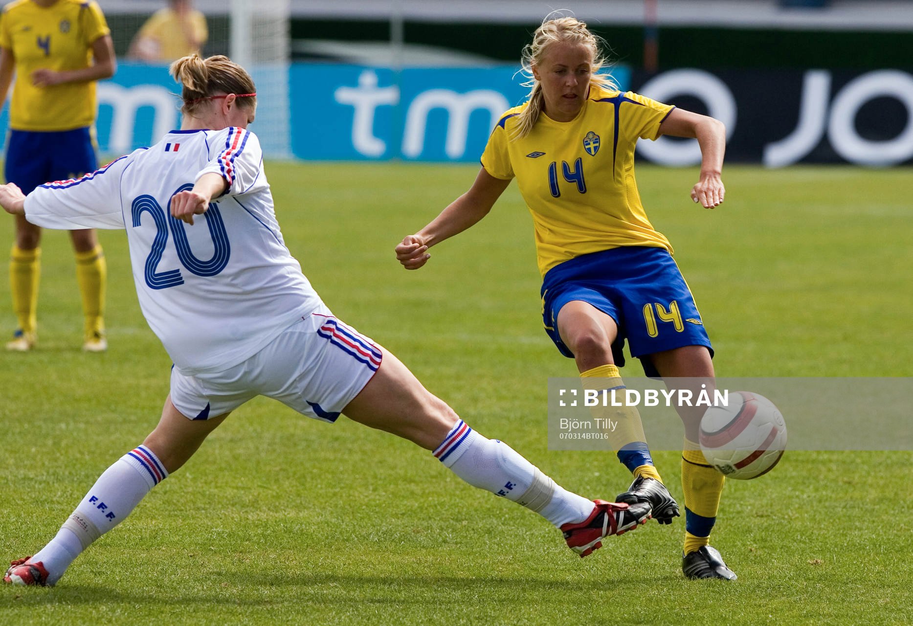 Josefine Öqvist, Sverige