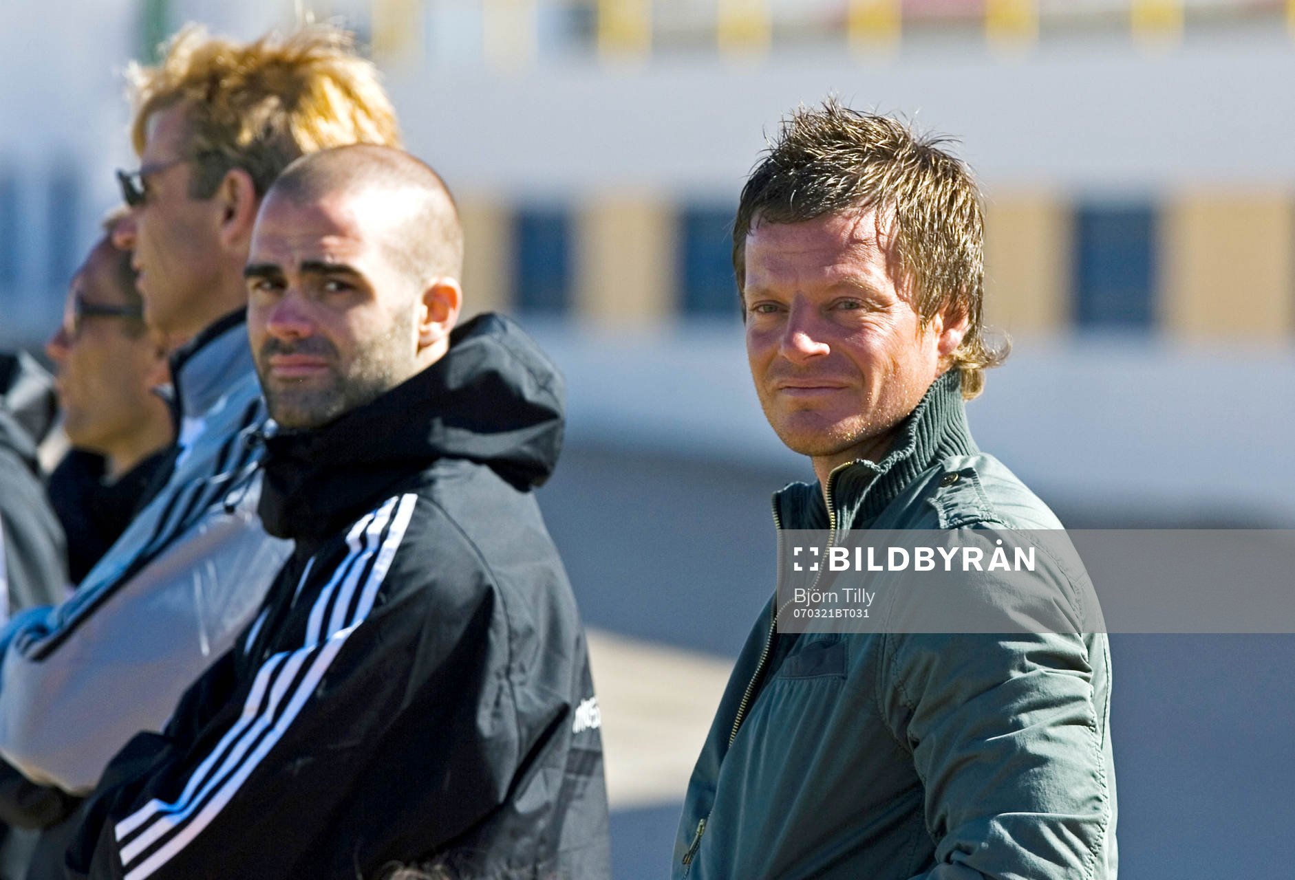 Stefan Schwarz tittar på AIK:s match