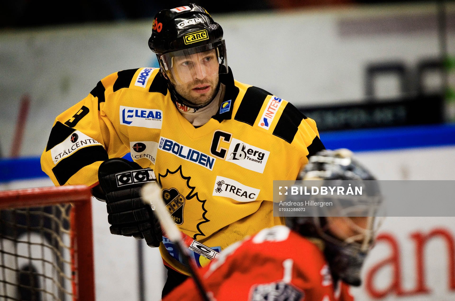 Magnus Wernblom bakom Markus Korhonen, målvakt