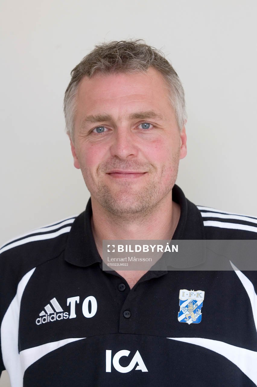 Teddy Olausson, tränare