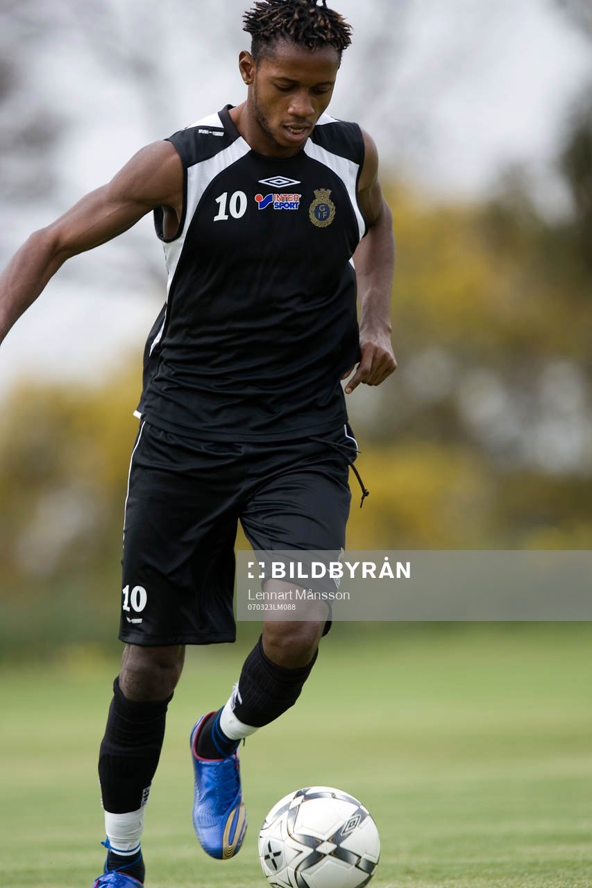 Yannick Bapupa