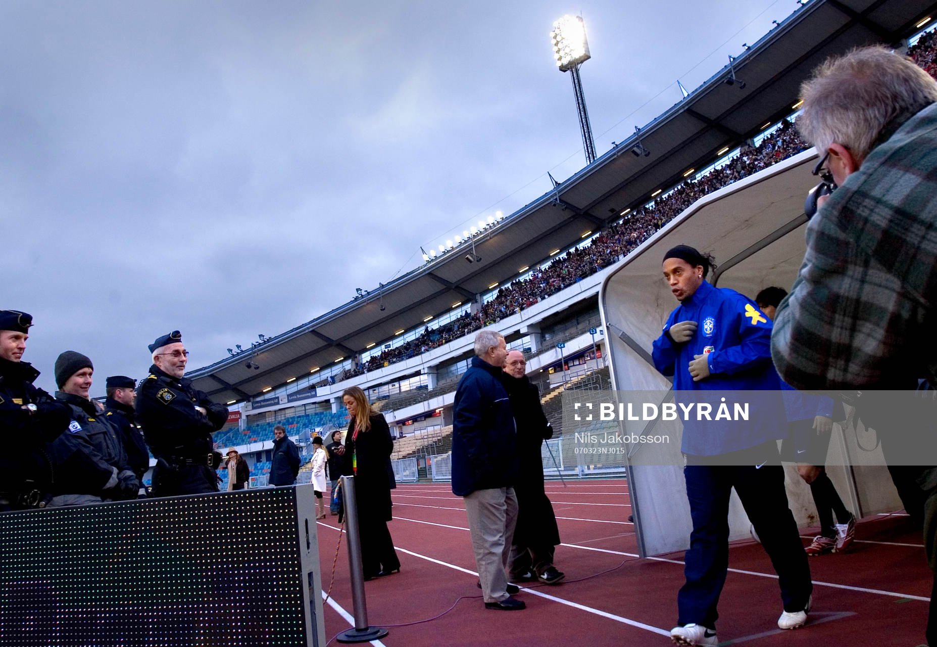 Ronaldinho, Brasilien kliver in på Ullevi