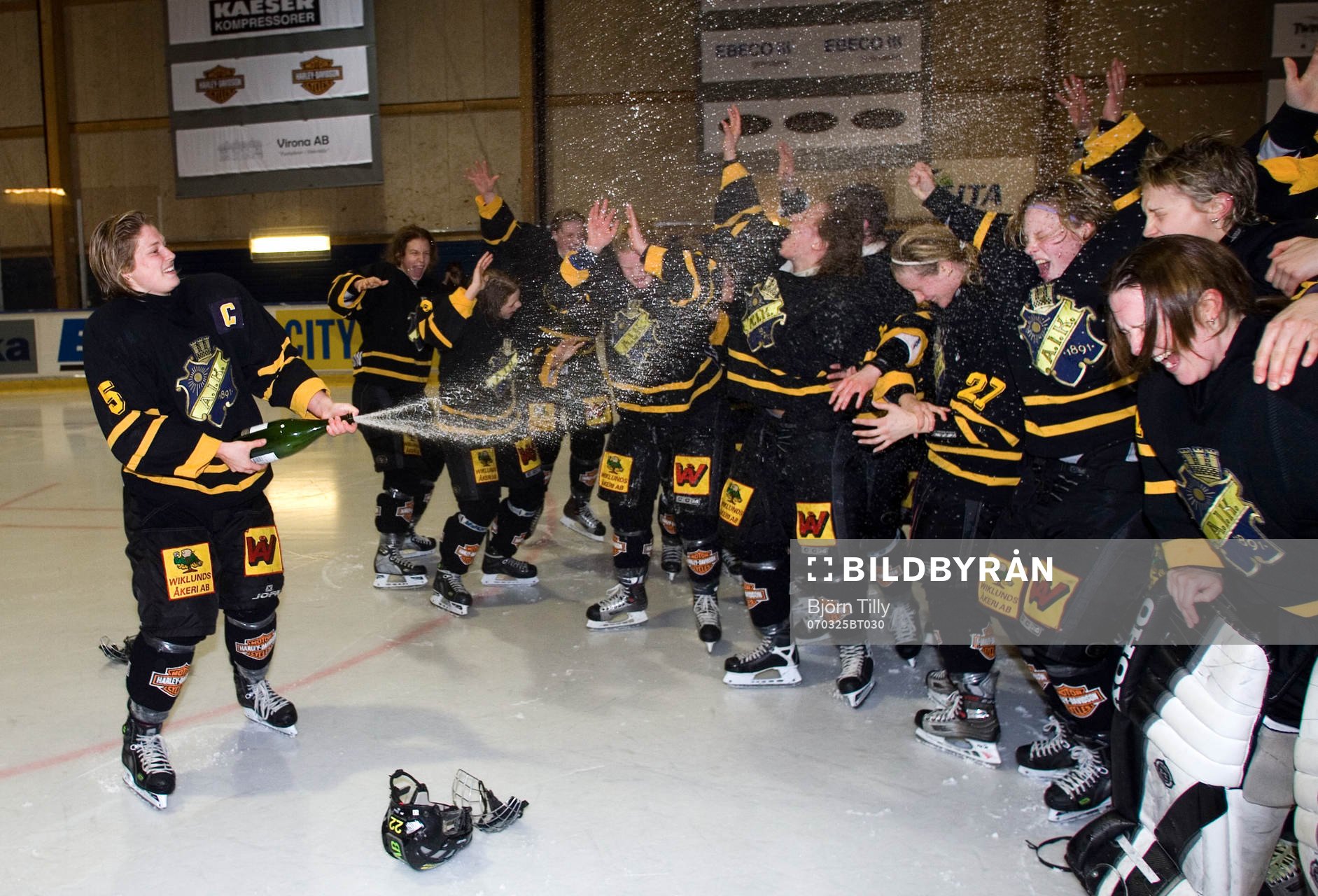 Emelie Berggren, AIK svenska mästarinnor. Jubel, glädje,