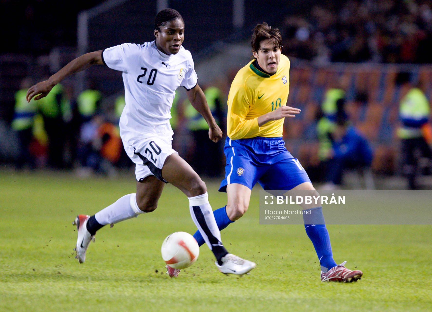 Francis Dickoh, Ghana och Kaká, Brasilien