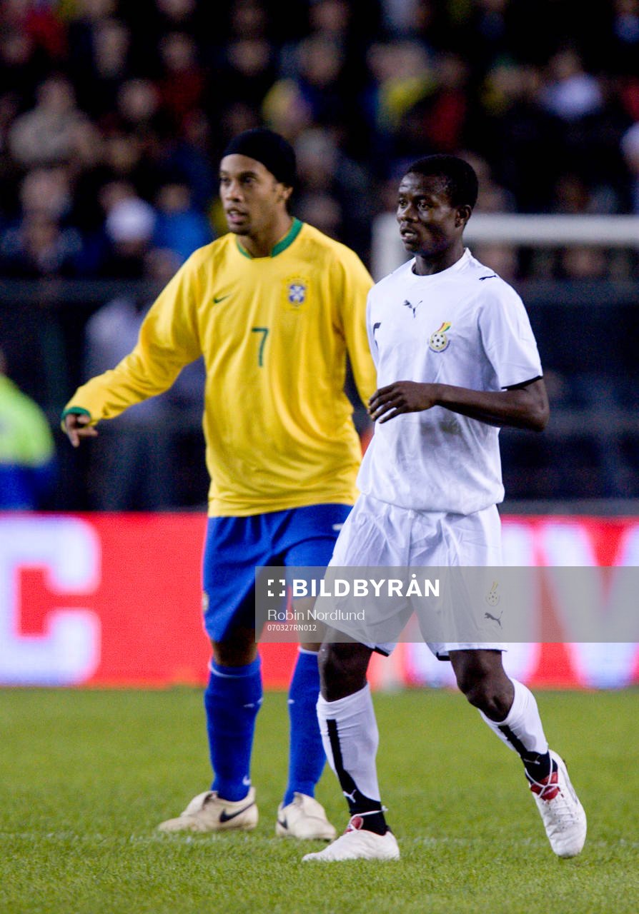 Anthony Annan, Ghana och Ronaldinho, Brasilien