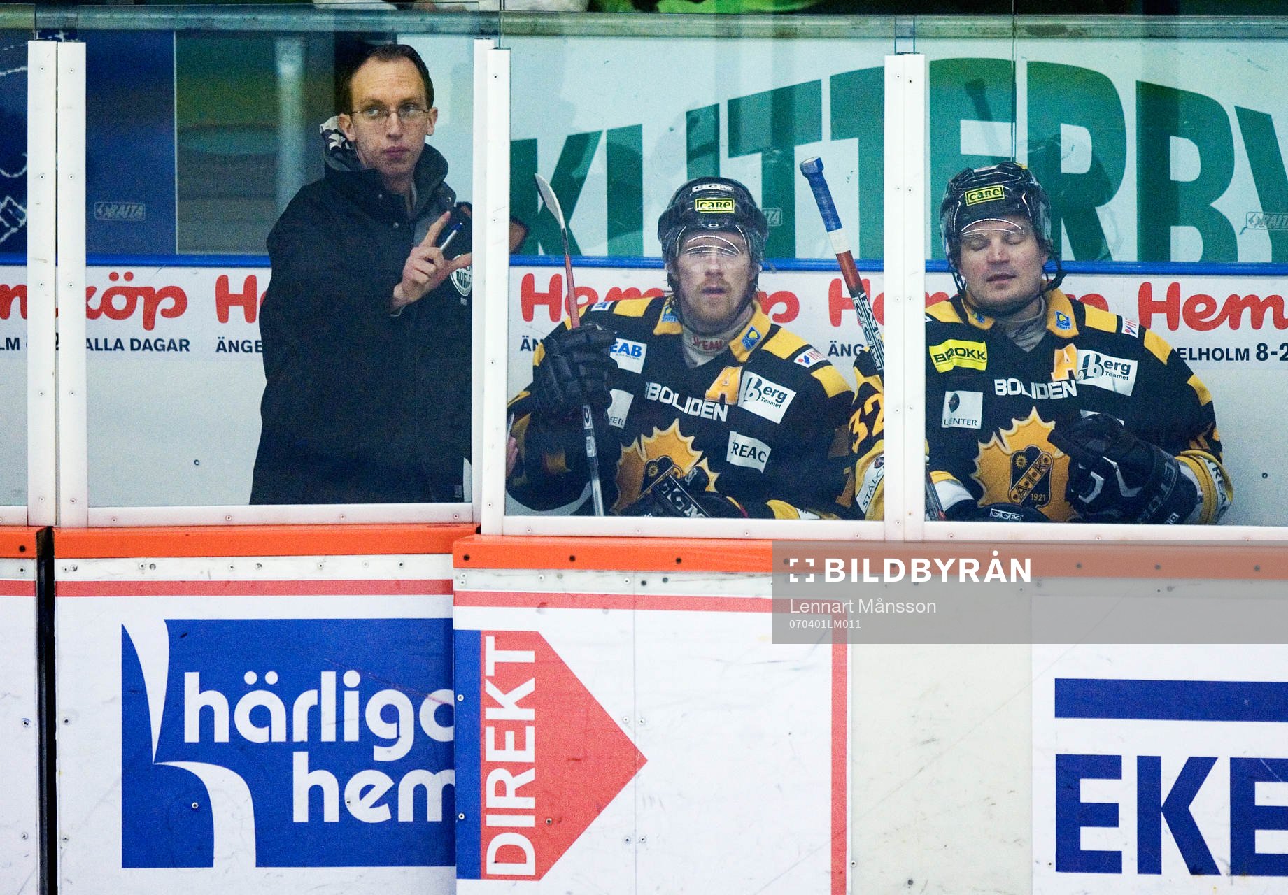 Två Skellefteå-spelare i utvisningsbåset
