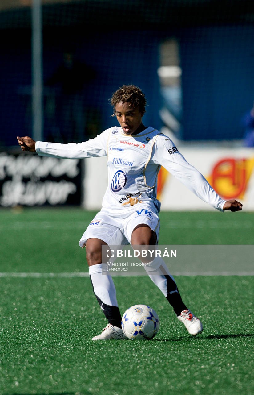 Elaine Moura, Umeå