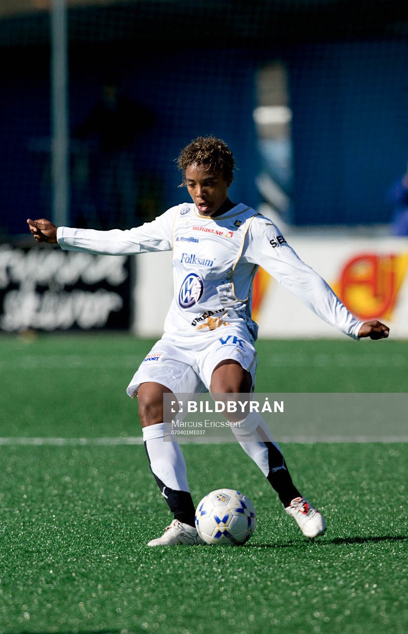 Elaine Moura, Umeå