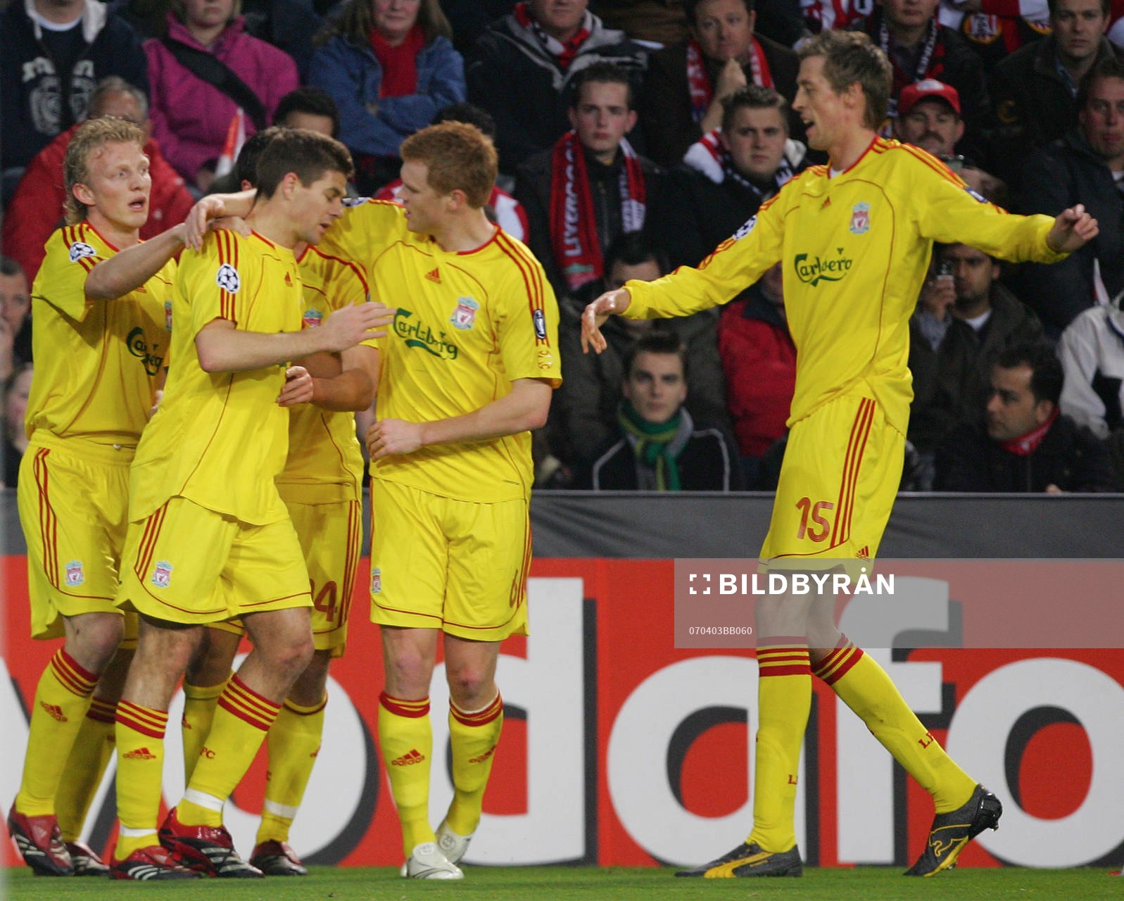 Steven Gerrard, Liverpool, gratuleras