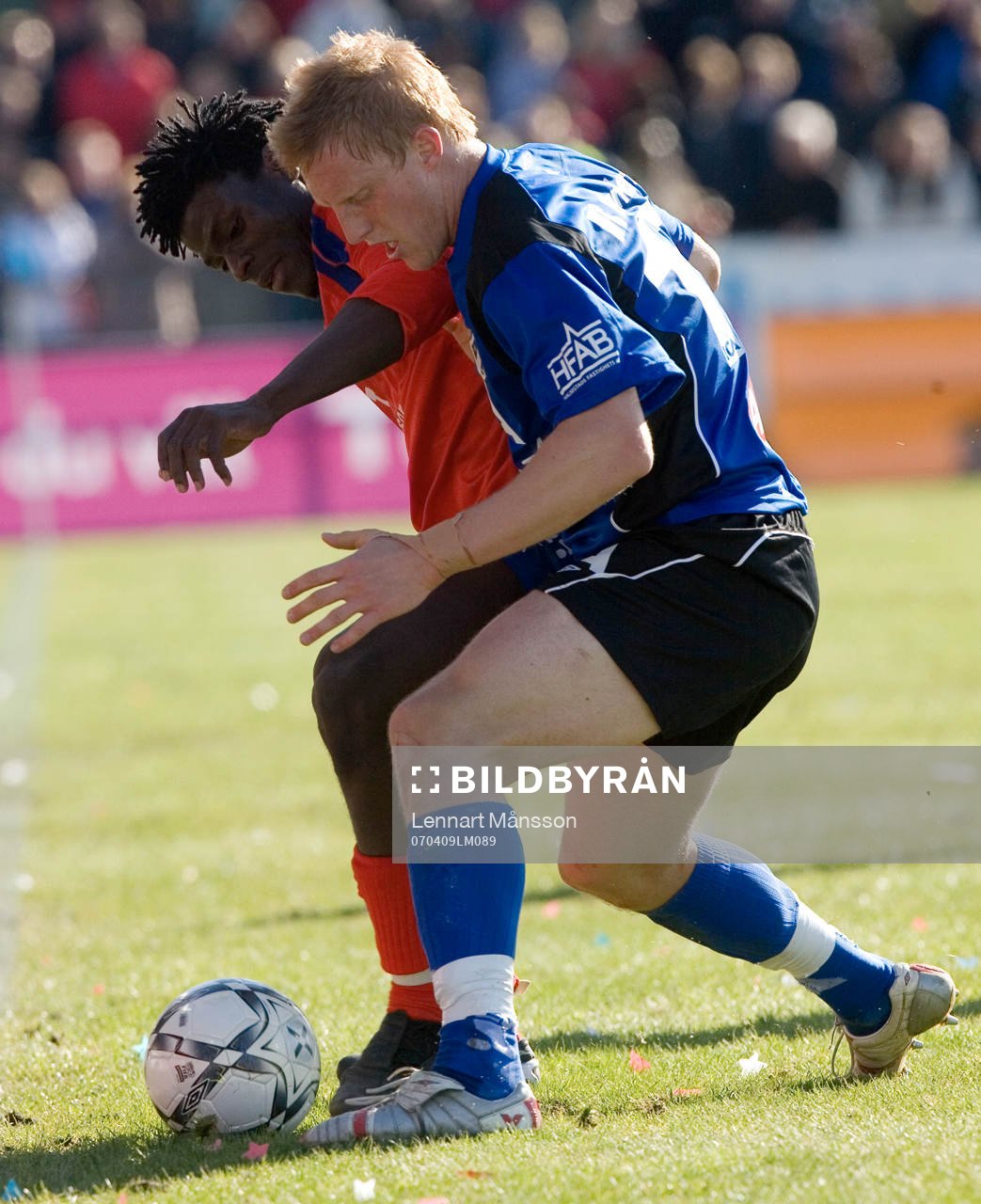 Razak Omotoyoss, Helsingborg och Peter Larsson, Halmstad i