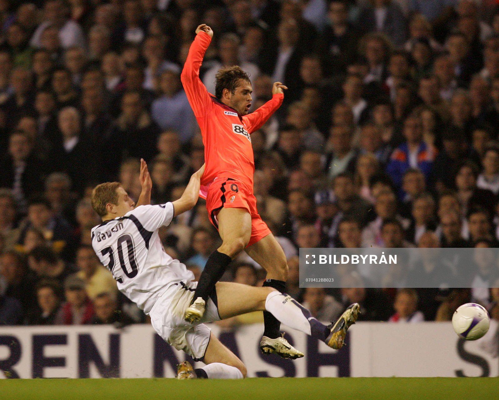 Michael Dawson, Tottenham och Aleksander Kerzhakov, Sevilla