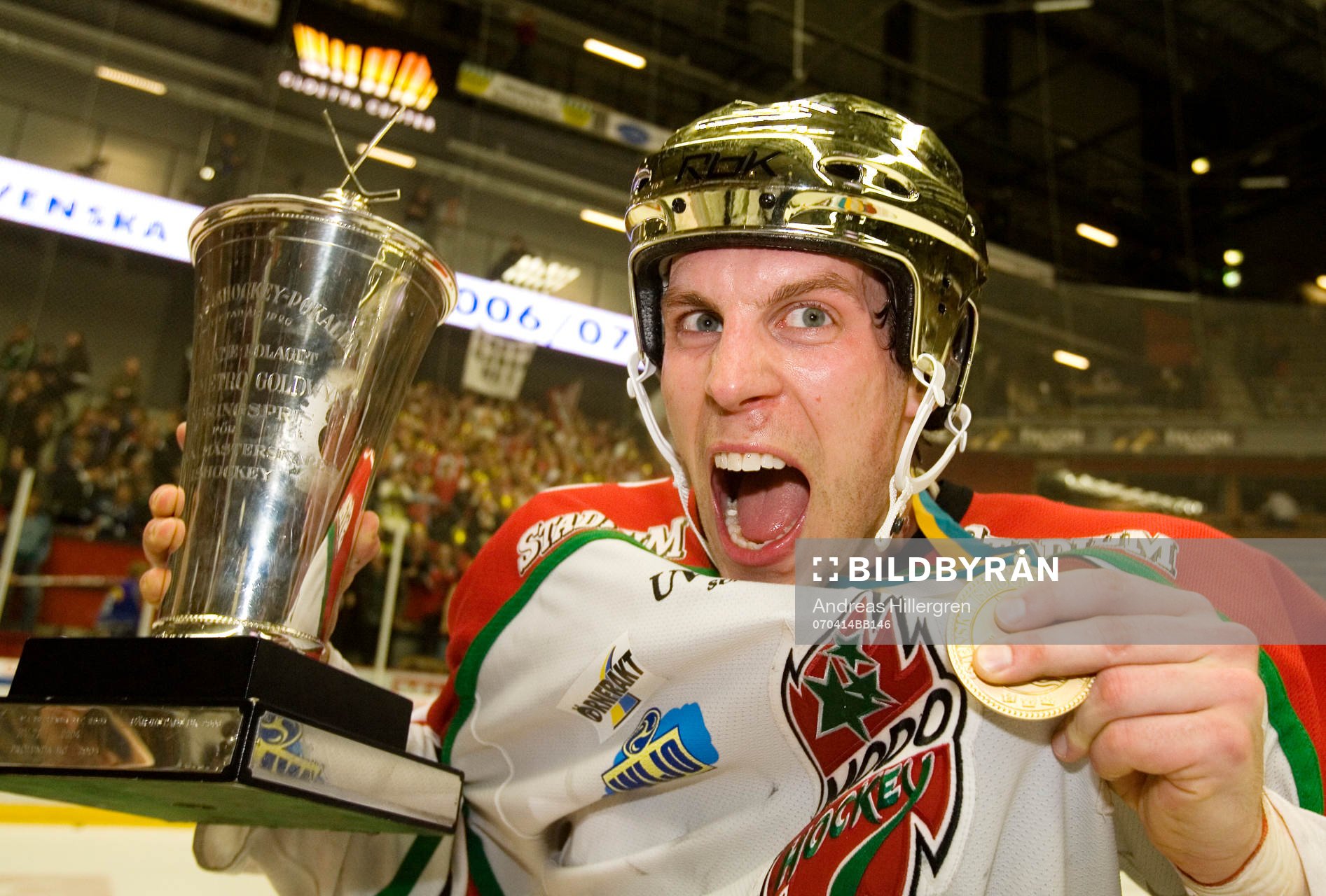 SM-guld till Modo, jubel. Per Svartvadet. Svenska Mästare