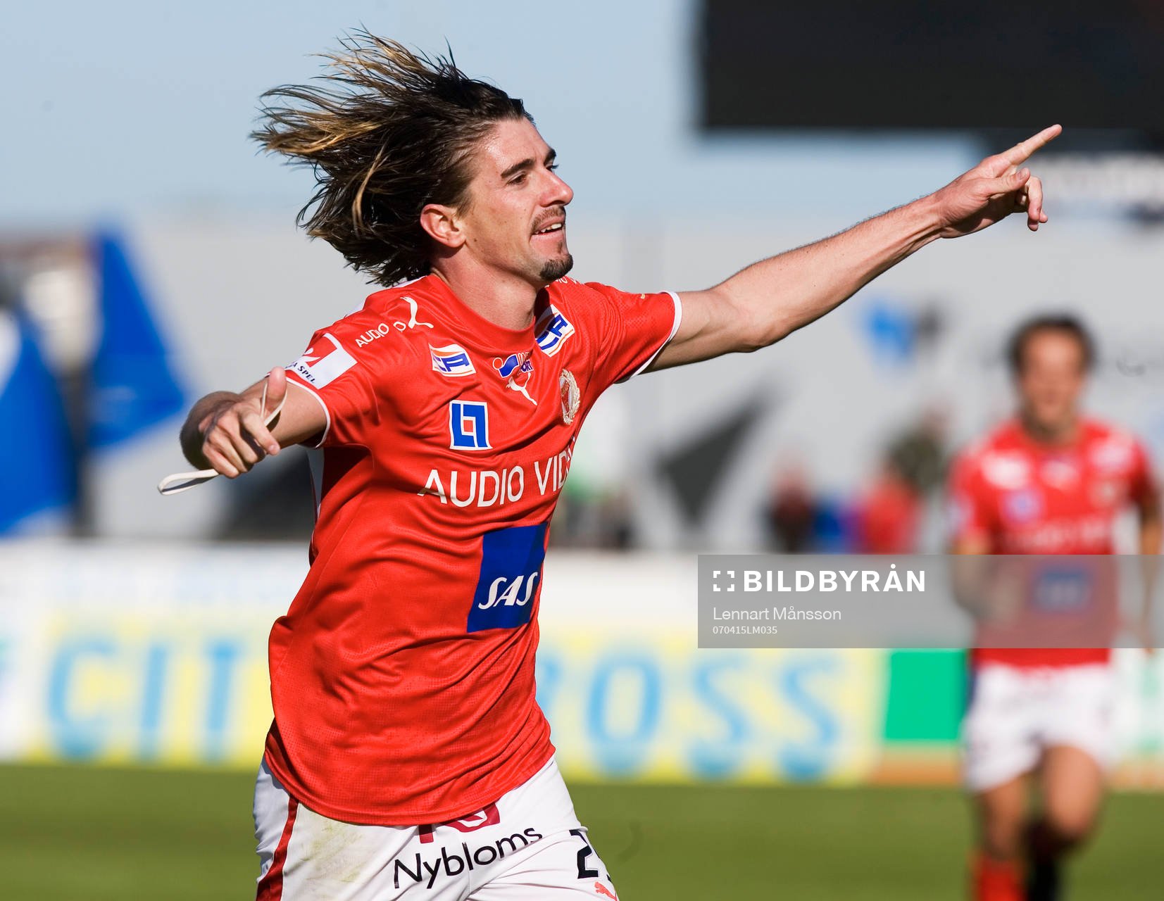 2-1, Cesar Santin. Jubel